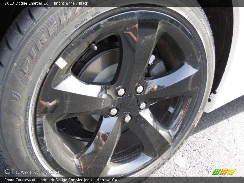 Bright White / Black 2013 Dodge Charger SXT