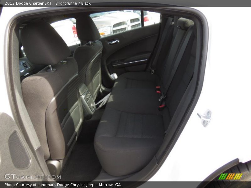 Bright White / Black 2013 Dodge Charger SXT