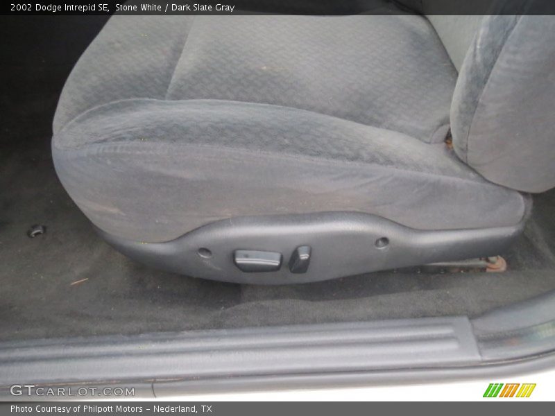 Stone White / Dark Slate Gray 2002 Dodge Intrepid SE