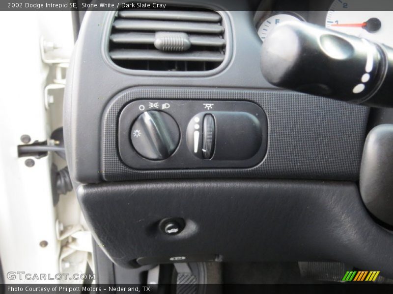 Stone White / Dark Slate Gray 2002 Dodge Intrepid SE