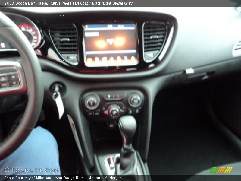 Citrus Peel Pearl Coat / Black/Light Diesel Gray 2013 Dodge Dart Rallye