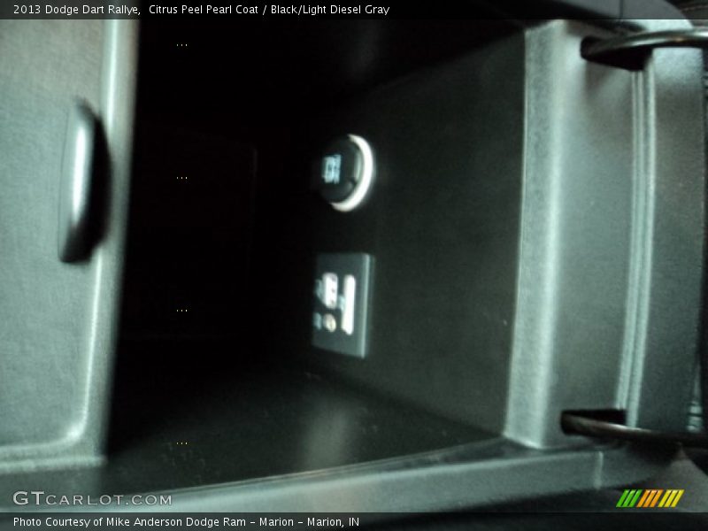 Citrus Peel Pearl Coat / Black/Light Diesel Gray 2013 Dodge Dart Rallye