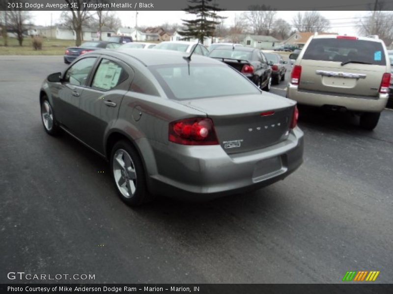 Tungsten Metallic / Black 2013 Dodge Avenger SE