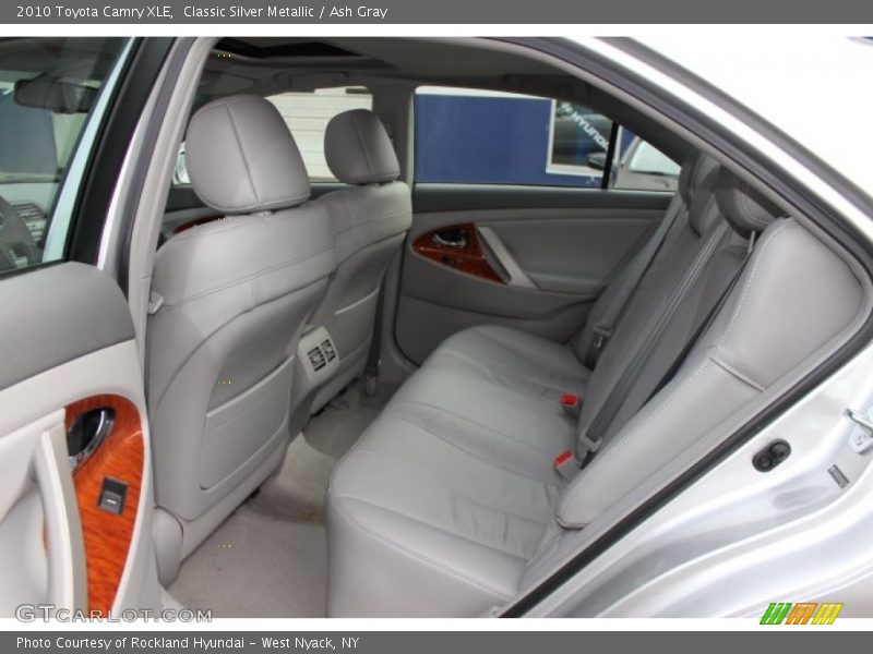 Classic Silver Metallic / Ash Gray 2010 Toyota Camry XLE