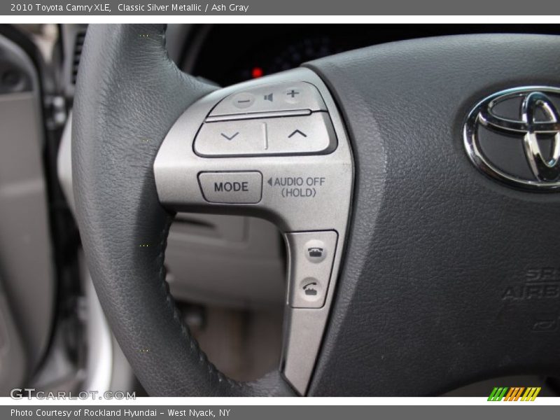 Controls of 2010 Camry XLE