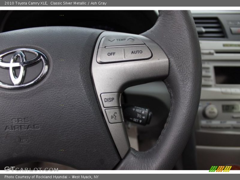 Controls of 2010 Camry XLE