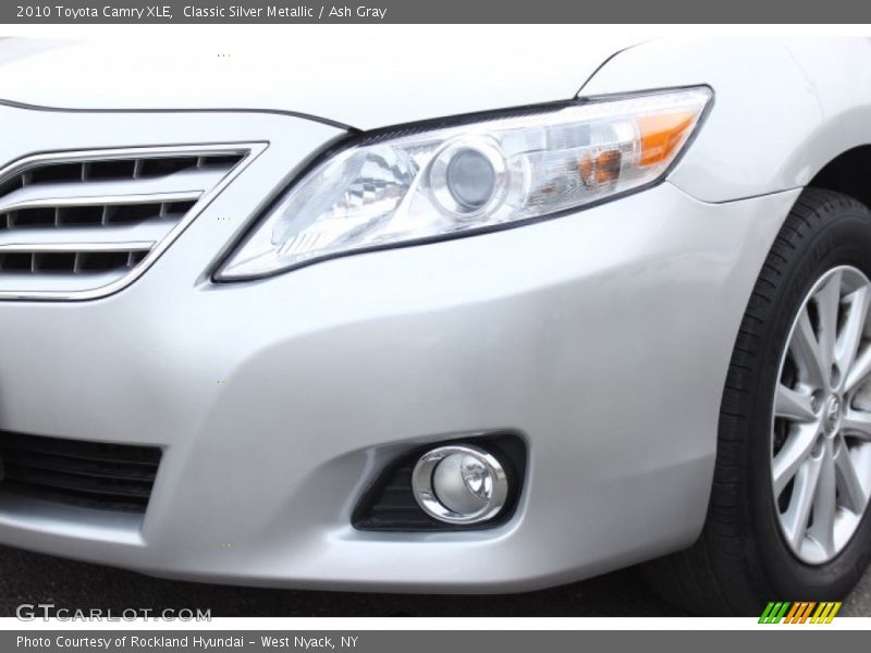 Classic Silver Metallic / Ash Gray 2010 Toyota Camry XLE