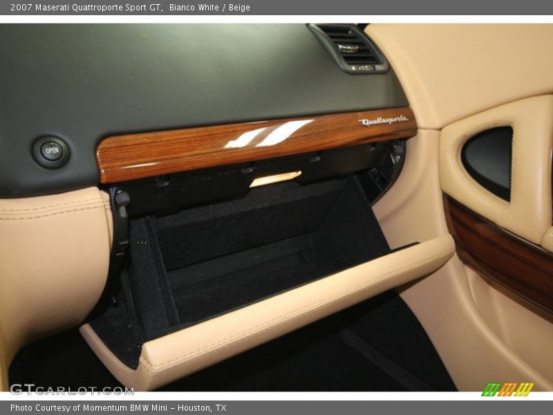 Bianco White / Beige 2007 Maserati Quattroporte Sport GT