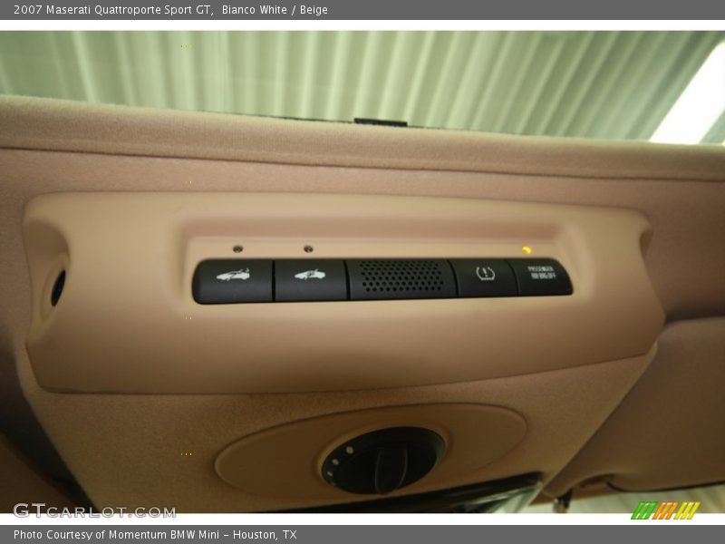 Controls of 2007 Quattroporte Sport GT