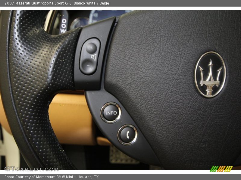 Controls of 2007 Quattroporte Sport GT