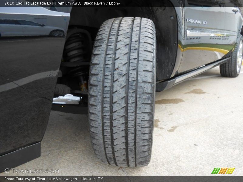 Black Raven / Ebony 2010 Cadillac Escalade EXT Premium AWD