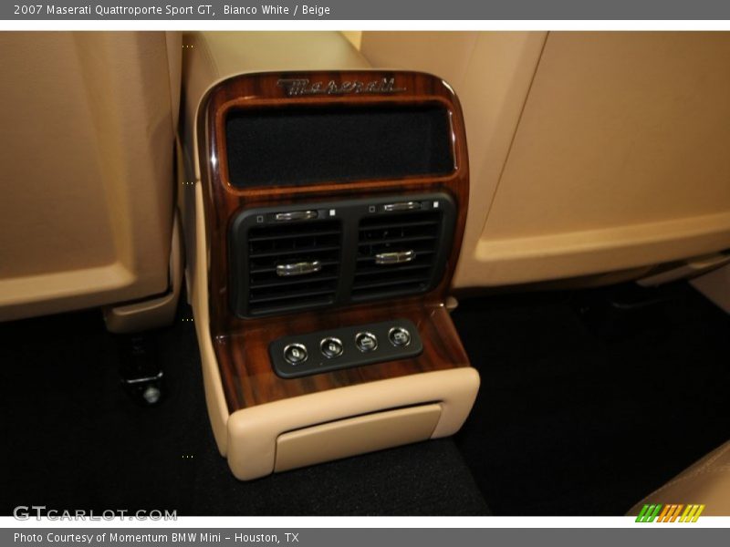 Bianco White / Beige 2007 Maserati Quattroporte Sport GT