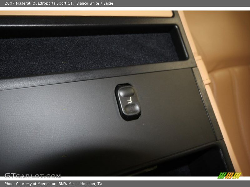 Bianco White / Beige 2007 Maserati Quattroporte Sport GT