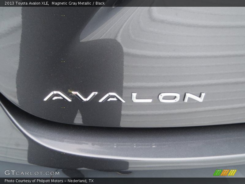 Magnetic Gray Metallic / Black 2013 Toyota Avalon XLE
