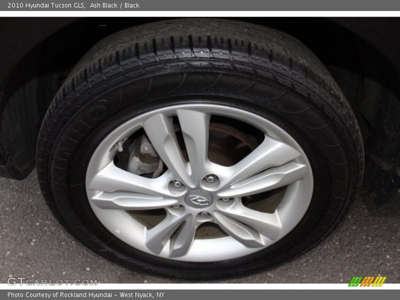 Ash Black / Black 2010 Hyundai Tucson GLS