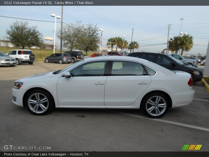 Candy White / Titan Black 2012 Volkswagen Passat V6 SE