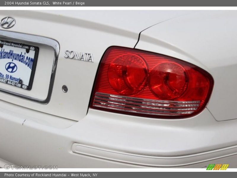 White Pearl / Beige 2004 Hyundai Sonata GLS