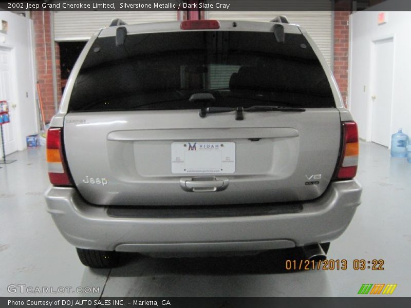 Silverstone Metallic / Dark Slate Gray 2002 Jeep Grand Cherokee Limited