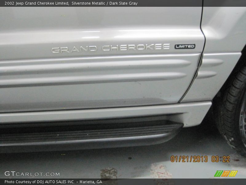 Silverstone Metallic / Dark Slate Gray 2002 Jeep Grand Cherokee Limited