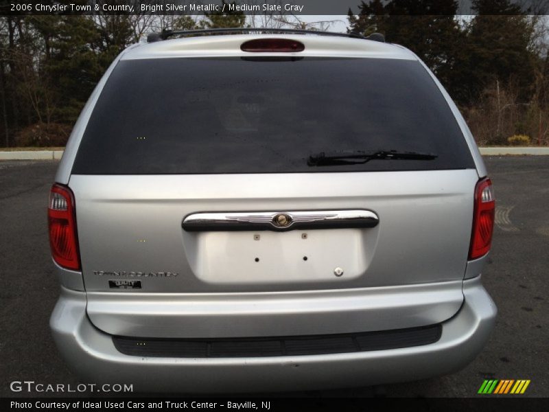 Bright Silver Metallic / Medium Slate Gray 2006 Chrysler Town & Country