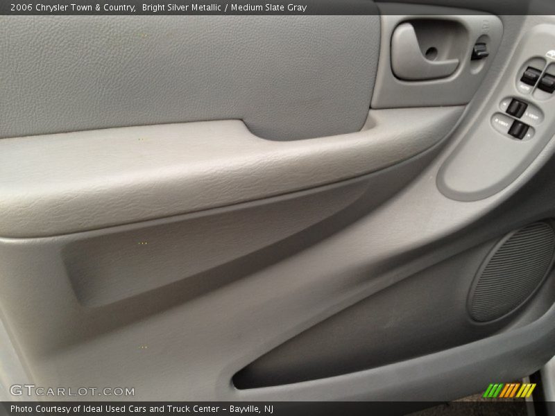 Bright Silver Metallic / Medium Slate Gray 2006 Chrysler Town & Country