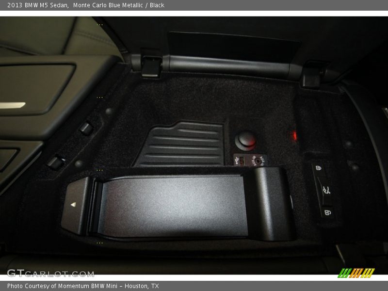 Monte Carlo Blue Metallic / Black 2013 BMW M5 Sedan