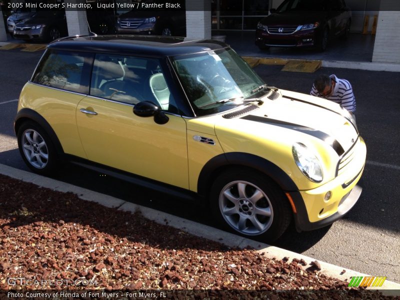 Liquid Yellow / Panther Black 2005 Mini Cooper S Hardtop