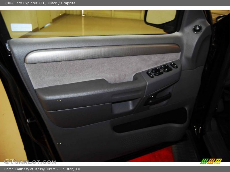 Black / Graphite 2004 Ford Explorer XLT