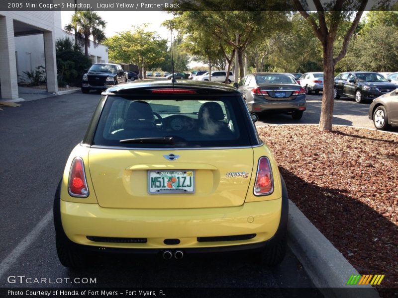 Liquid Yellow / Panther Black 2005 Mini Cooper S Hardtop