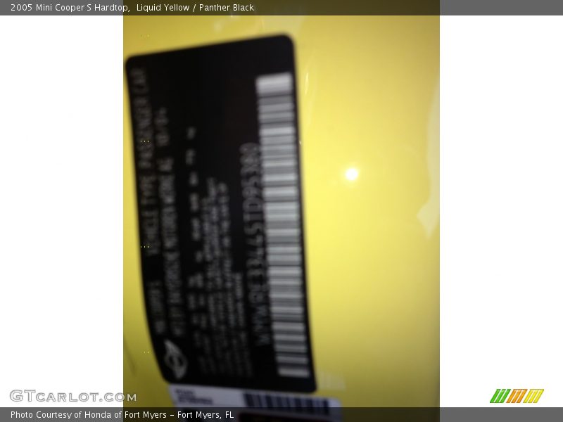 Liquid Yellow / Panther Black 2005 Mini Cooper S Hardtop