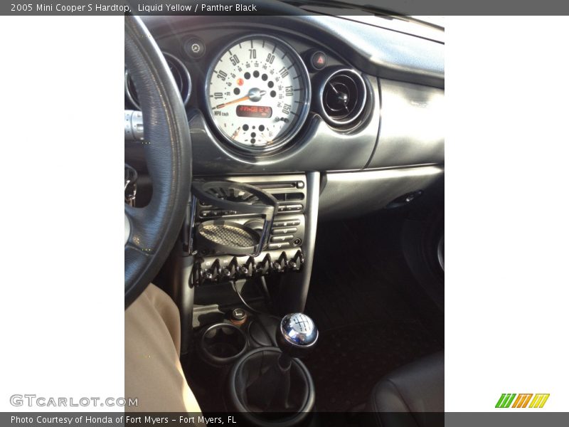 Liquid Yellow / Panther Black 2005 Mini Cooper S Hardtop