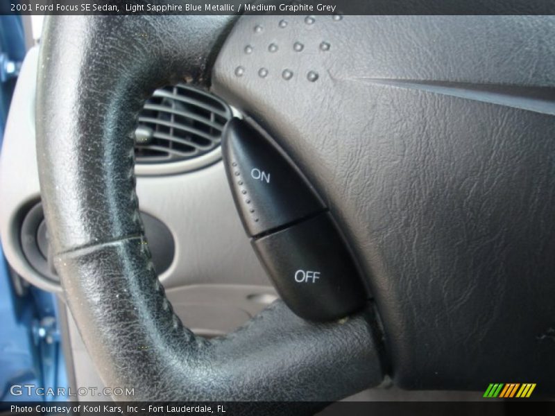 Light Sapphire Blue Metallic / Medium Graphite Grey 2001 Ford Focus SE Sedan
