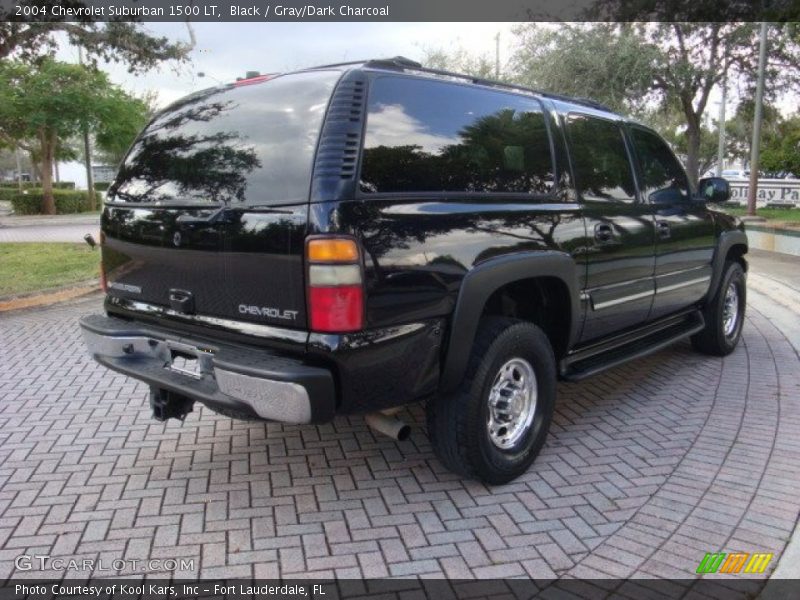 Black / Gray/Dark Charcoal 2004 Chevrolet Suburban 1500 LT