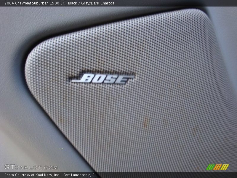 Black / Gray/Dark Charcoal 2004 Chevrolet Suburban 1500 LT
