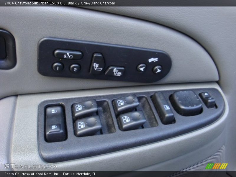 Black / Gray/Dark Charcoal 2004 Chevrolet Suburban 1500 LT