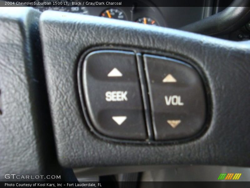 Black / Gray/Dark Charcoal 2004 Chevrolet Suburban 1500 LT
