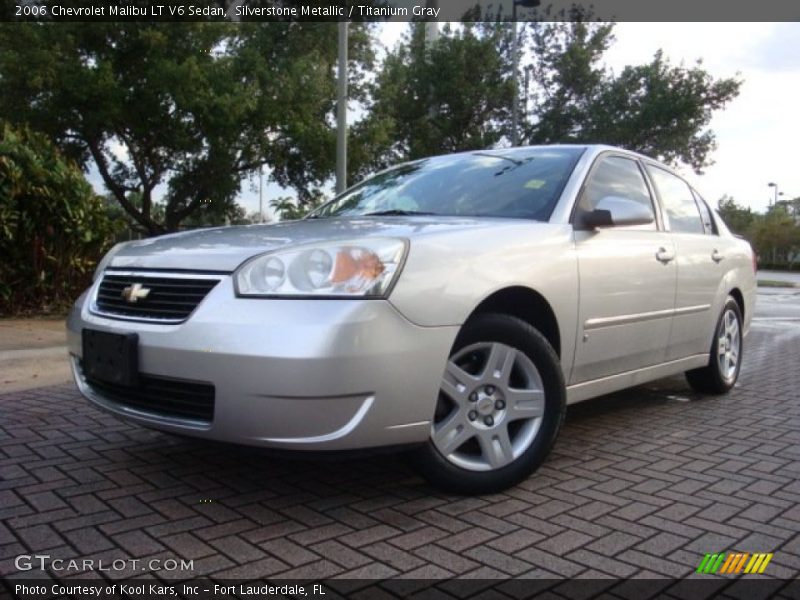 Front 3/4 View of 2006 Malibu LT V6 Sedan