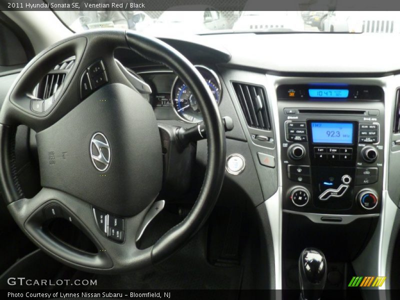 Venetian Red / Black 2011 Hyundai Sonata SE