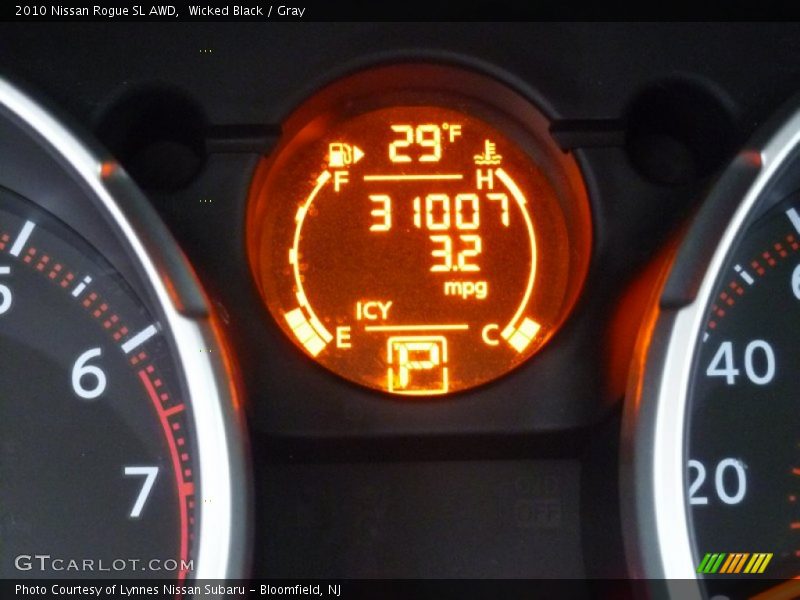 Wicked Black / Gray 2010 Nissan Rogue SL AWD