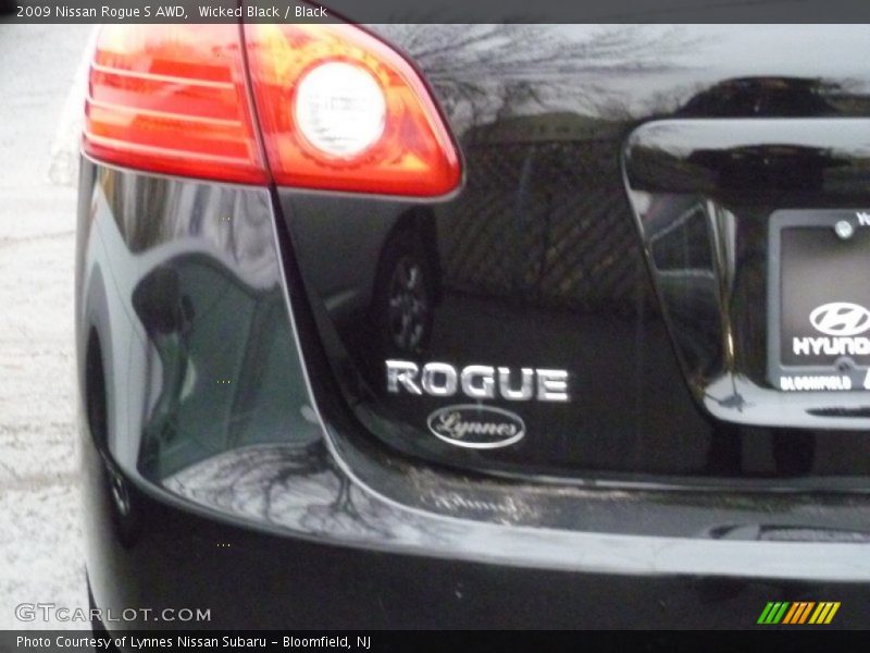 Wicked Black / Black 2009 Nissan Rogue S AWD