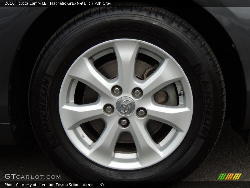 Magnetic Gray Metallic / Ash Gray 2010 Toyota Camry LE