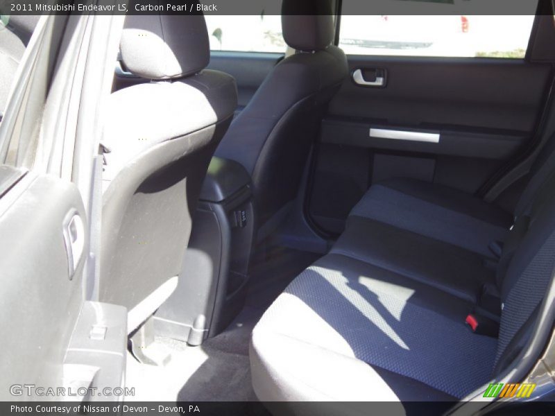 Carbon Pearl / Black 2011 Mitsubishi Endeavor LS