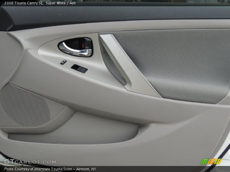 Super White / Ash 2008 Toyota Camry SE