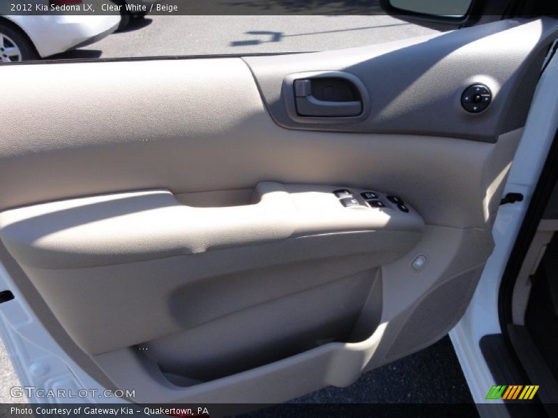 Clear White / Beige 2012 Kia Sedona LX
