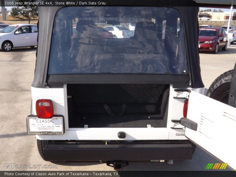 Stone White / Dark Slate Gray 2006 Jeep Wrangler SE 4x4
