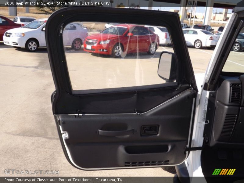 Stone White / Dark Slate Gray 2006 Jeep Wrangler SE 4x4