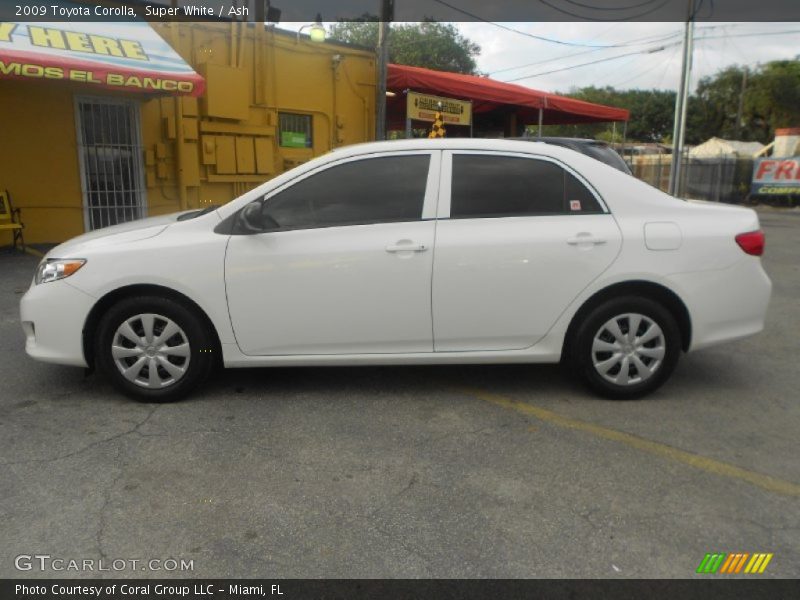 Super White / Ash 2009 Toyota Corolla