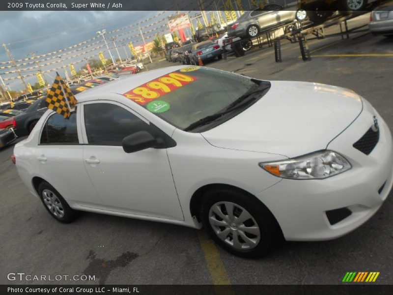 Super White / Ash 2009 Toyota Corolla