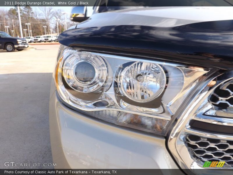 White Gold / Black 2011 Dodge Durango Citadel