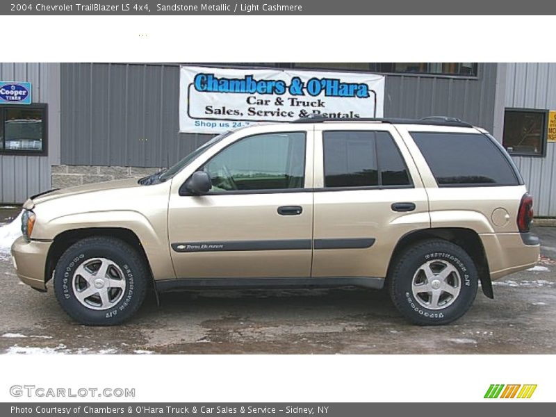 Sandstone Metallic / Light Cashmere 2004 Chevrolet TrailBlazer LS 4x4